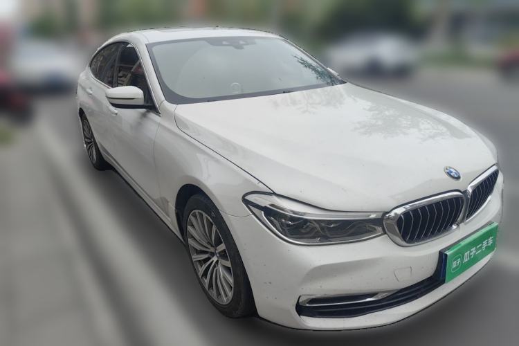Used BMW 6 Series GT 2019 630i Luxury Design Package Front Right 45 Deg