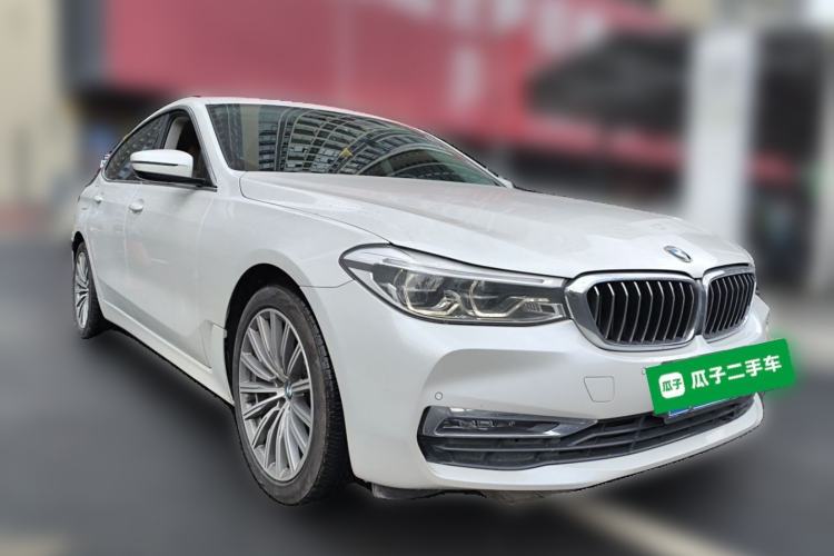 Used BMW 6 Series GT 2019 630i Luxury Design Package Front Right 45 Deg