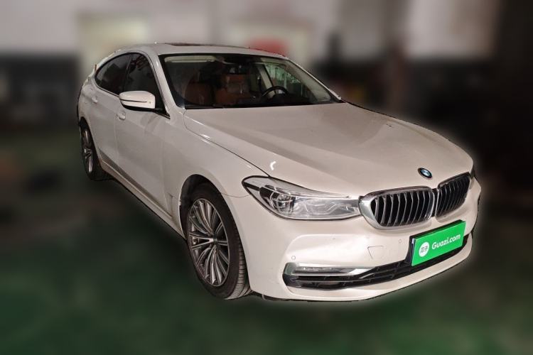 Used BMW 6 Series GT 2019 630i Luxury Design Package Front Right 45 Deg