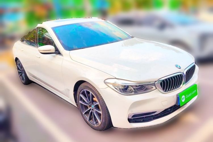 Used BMW 6 Series GT 2019 630i Luxury Design Package Front Right 45 Deg