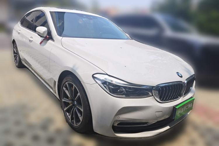 Used BMW 6 Series GT 2019 630i Luxury Design Package Front Right 45 Deg