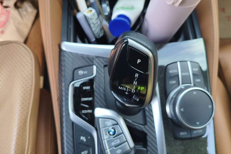 Used BMW 6 Series GT 2019 630i M Sport Package Gear Lever