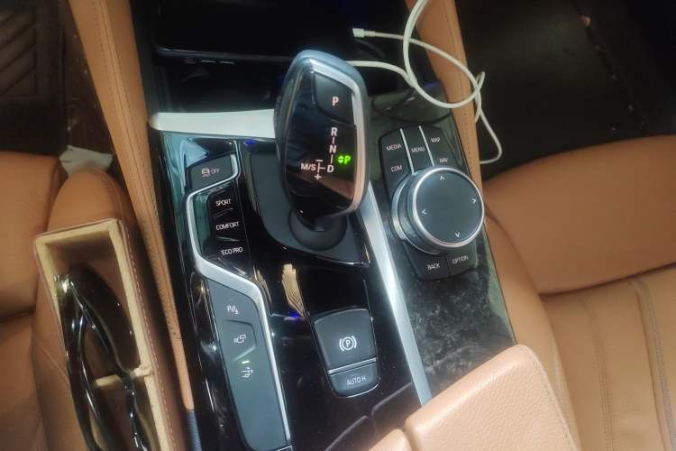 Used BMW 6 Series GT 2019 630i M Sport Package Gear Lever