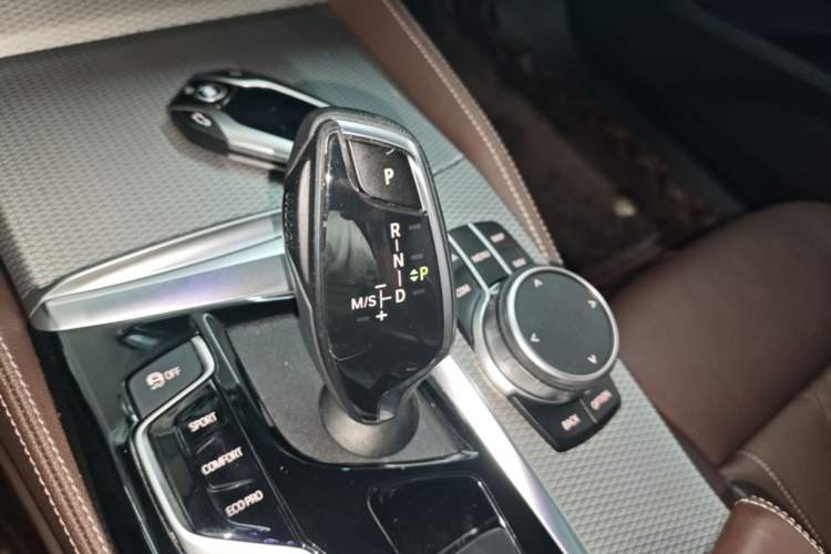 Used BMW 6 Series GT 2019 630i M Sport Touring Edition Gear Lever