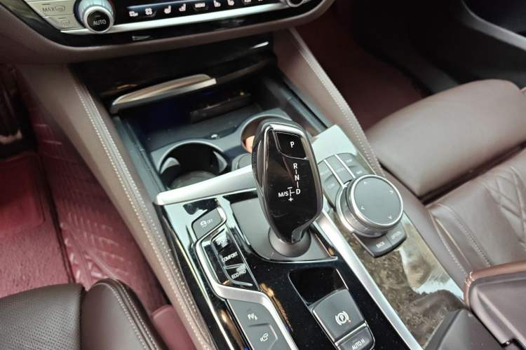 Used BMW 6 Series GT 2019 630i M Sport Touring Edition Gear Lever