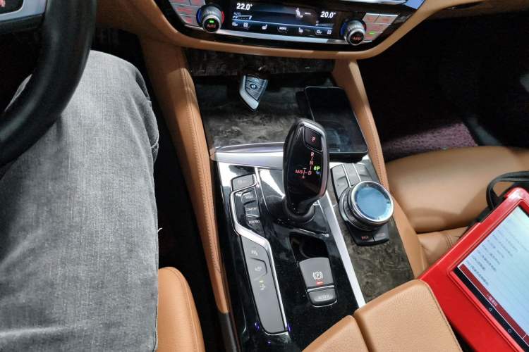 Used BMW 6 Series GT 2019 630i M Sport Package Gear Lever
