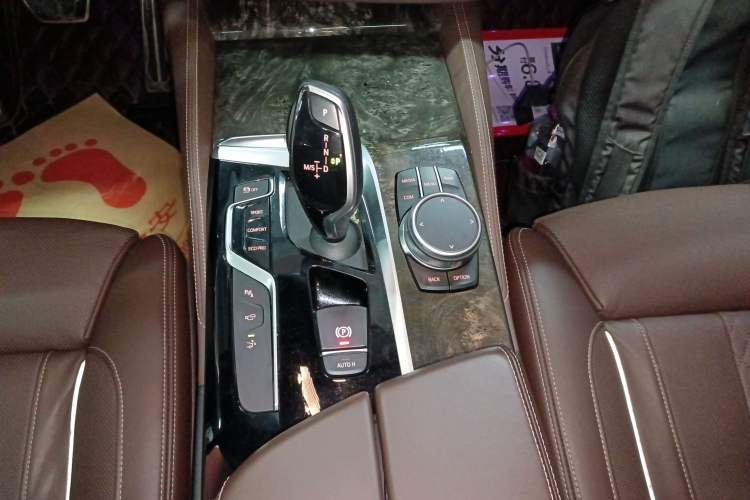 Used BMW 6 Series GT 2019 630i M Sport Touring Edition Gear Lever