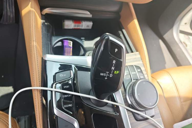 Used BMW 6 Series GT 2019 630i Luxury Design Package Gear Lever