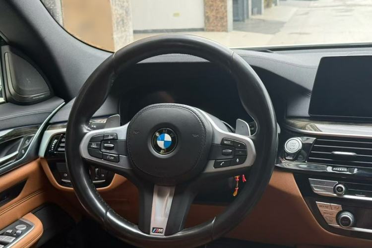 Used BMW 6 Series GT 2019 630i M Sport Package Interior 2