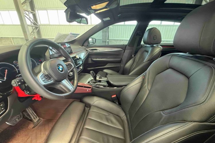 Used BMW 6 Series GT 2019 630i M Sport Package Interior 3