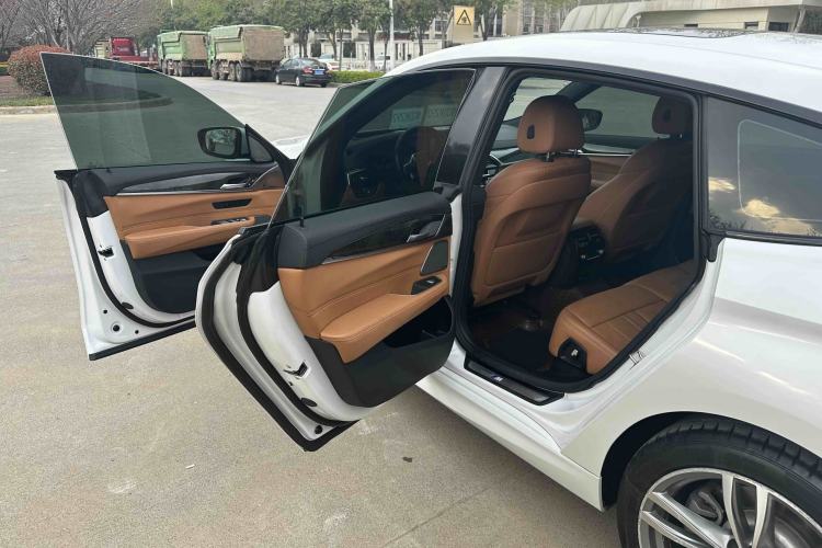 Used BMW 6 Series GT 2019 630i M Sport Package Interior 3