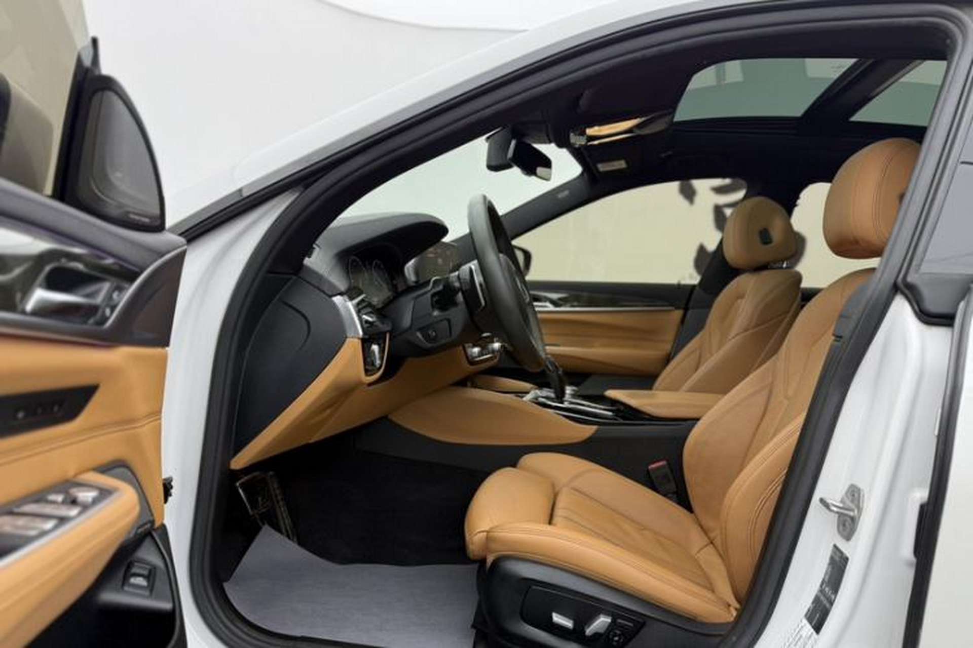 Used BMW 6 Series GT 2019 630i M Sport Package Interior 5