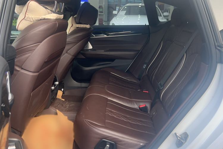 Used BMW 6 Series GT 2019 630i M Sport Package Interior 6