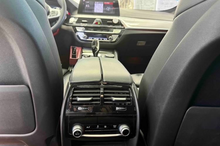 Used BMW 6 Series GT 2019 630i M Sport Package Interior 6