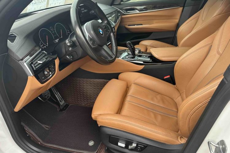Used BMW 6 Series GT 2019 630i M Sport Package Interior 6