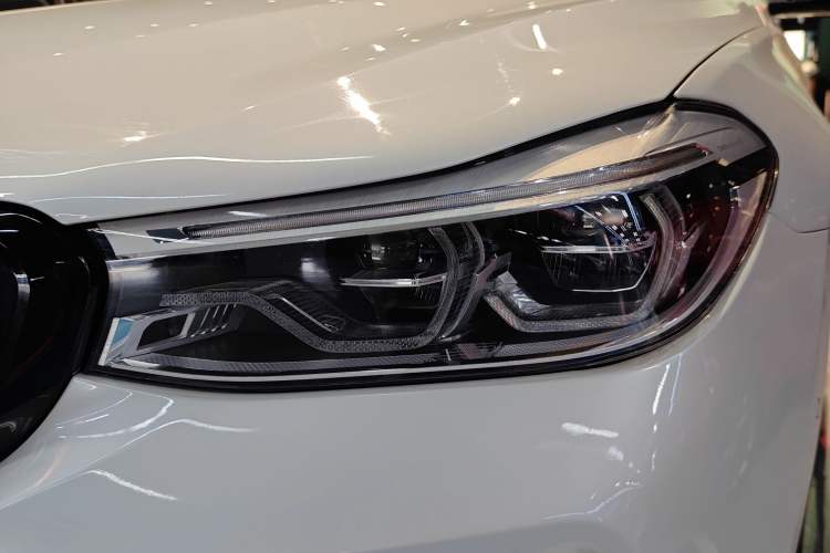 Used BMW 6 Series GT 2019 630i M Sport Touring Edition Left Front Headlight