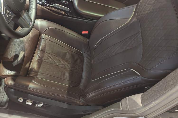 Used BMW 6 Series GT 2019 630i M Sport Touring Edition Left Front Seat