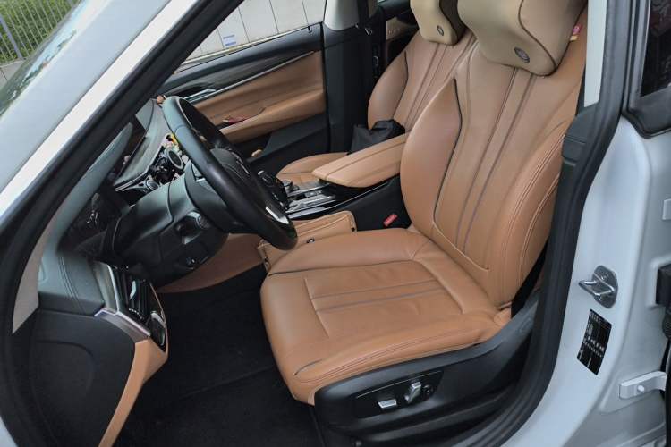 Used BMW 6 Series GT 2019 630i Luxury Design Package Left Front Seat