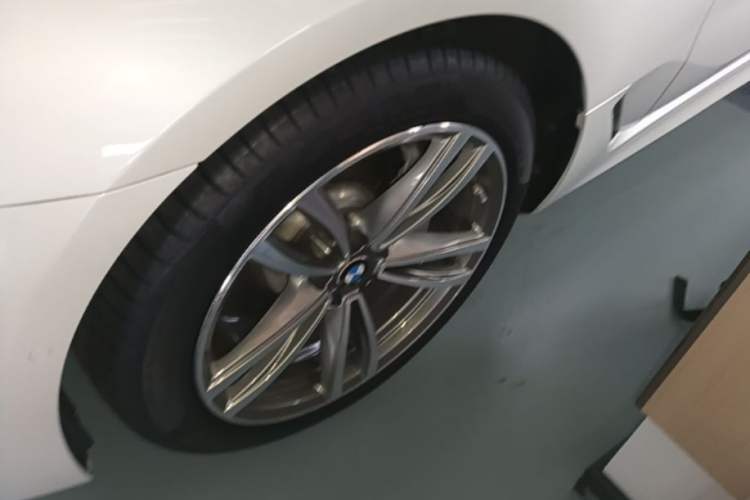 Used BMW 6 Series GT 2019 630i M Sport Package Left Front Wheel Hub