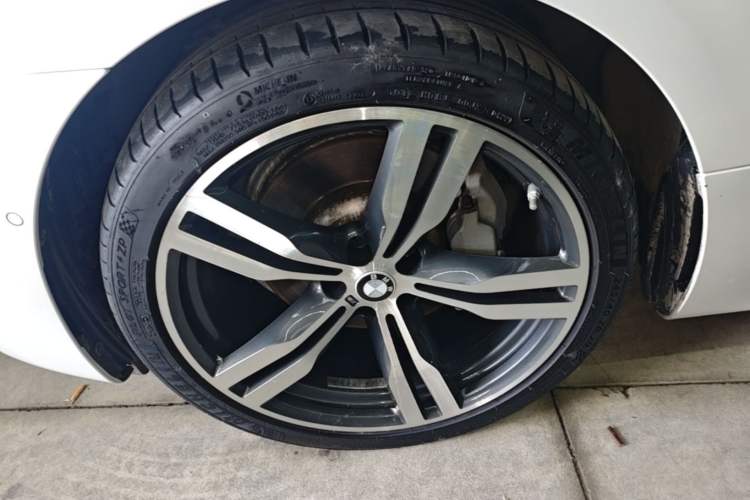Used BMW 6 Series GT 2019 630i M Sport Touring Edition Left Front Wheel Hub