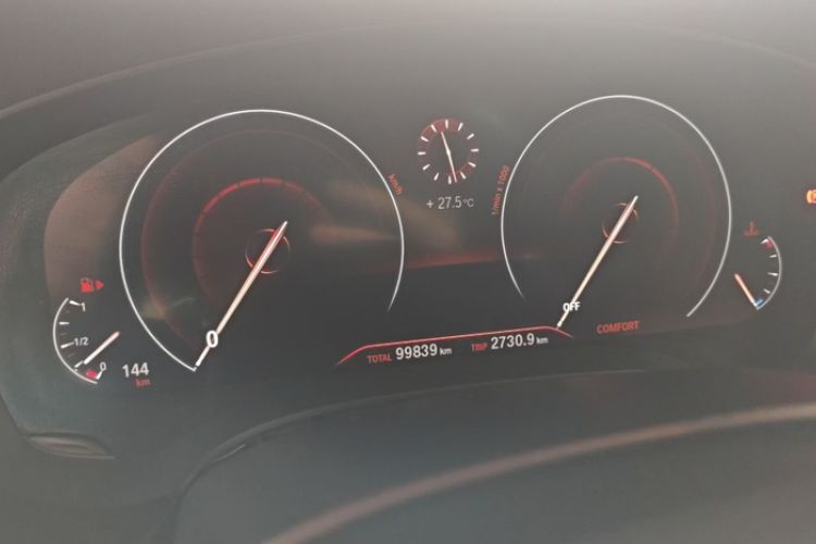 Used BMW 6 Series GT 2019 630i M Sport Package Odometer Close Up