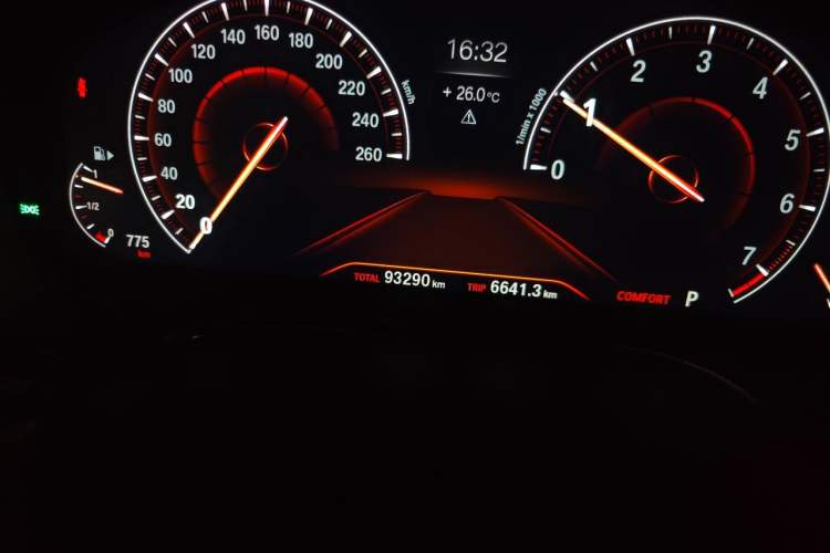 Used BMW 6 Series GT 2019 630i M Sport Package Odometer Close Up
