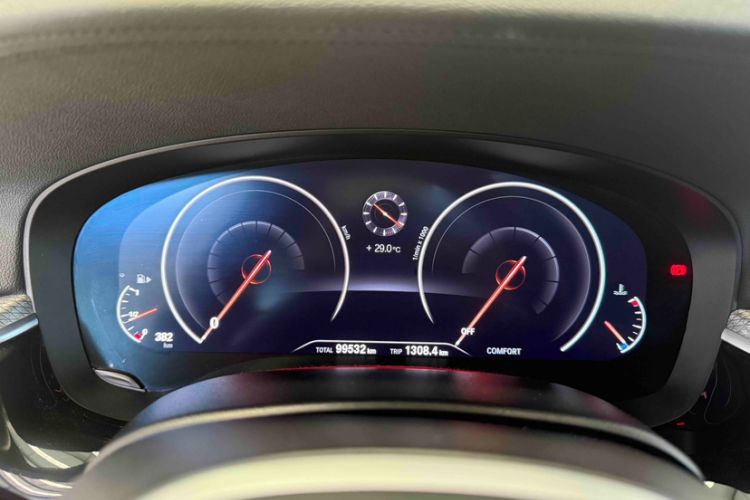 Used BMW 6 Series GT 2019 630i M Sport Package Odometer Close Up
