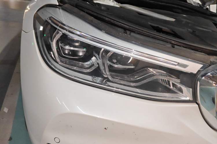 Used BMW 6 Series GT 2019 630i Luxury Design Package Right Front Headlight