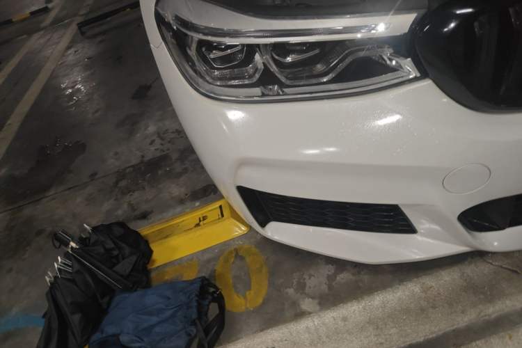 Used BMW 6 Series GT 2019 630i M Sport Touring Edition Right Front Headlight