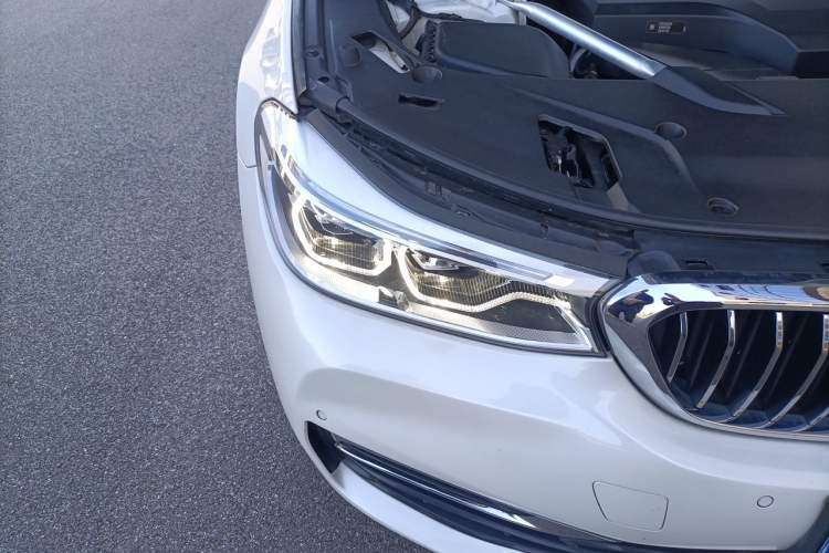 Used BMW 6 Series GT 2019 630i M Sport Package Right Front Headlight