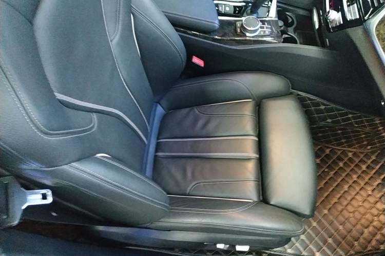 Used BMW 6 Series GT 2019 630i M Sport Package Right Front Seat