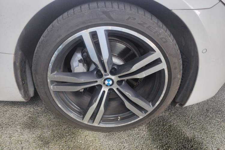 Used BMW 6 Series GT 2019 630i M Sport Touring Edition Right Front Wheel Hub