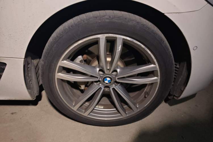 Used BMW 6 Series GT 2019 630i M Sport Package Right Front Wheel Hub
