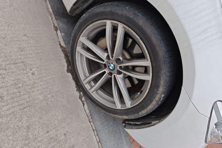 Used BMW 6 Series GT 2019 630i M Sport Package Right Front Wheel Hub