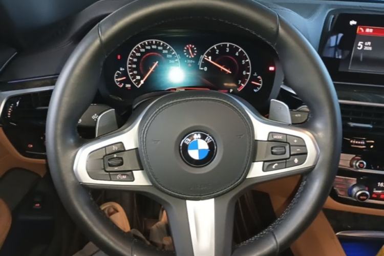 Used BMW 6 Series GT 2019 630i M Sport Package Steering Wheel