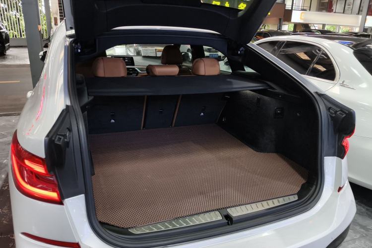 Used BMW 6 Series GT 2019 630i M Sport Package Trunk