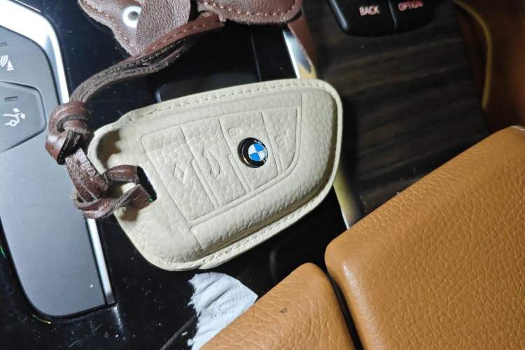 Used BMW 6 Series GT 2019 630i Luxury Design Package Vehicle Key