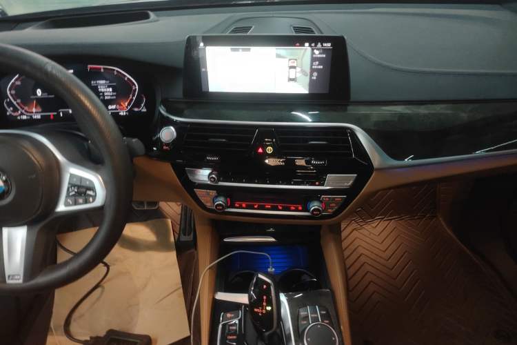 Used BMW 6 Series GT 2020 630i M Sport Package Audio And AC Panel