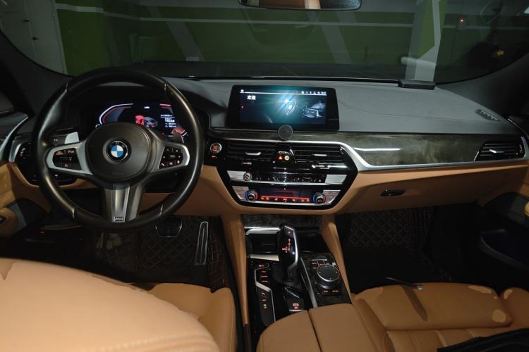 Used BMW 6 Series GT 2020 630i M Sport Package Center Console