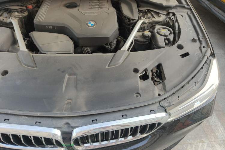 Used BMW 6 Series GT 2020 630i Luxury Design Package Engine Bay Left