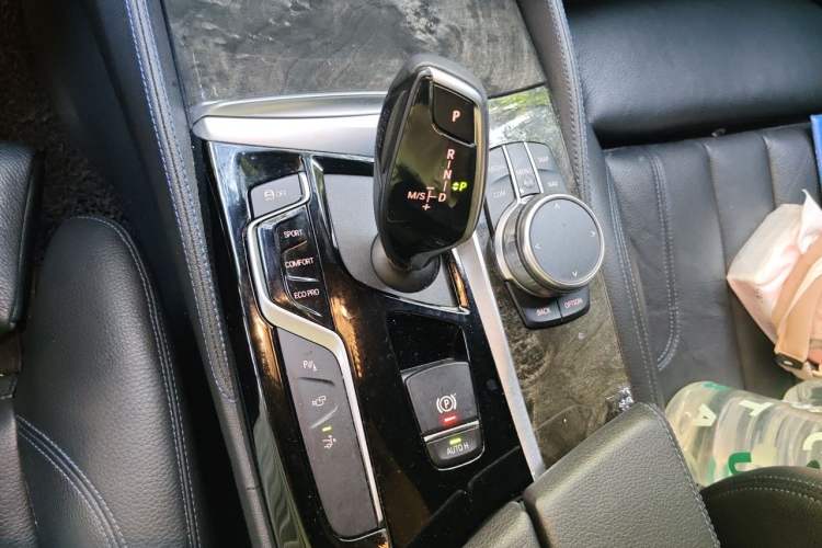 Used BMW 6 Series GT 2020 630i M Sport Package Gear Lever