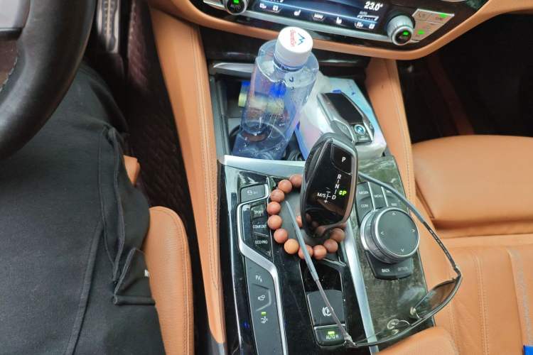 Used BMW 6 Series GT 2020 630i M Sport Package Gear Lever