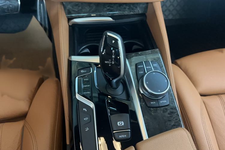 Used BMW 6 Series GT 2020 630i M Sport Package Gear Lever
