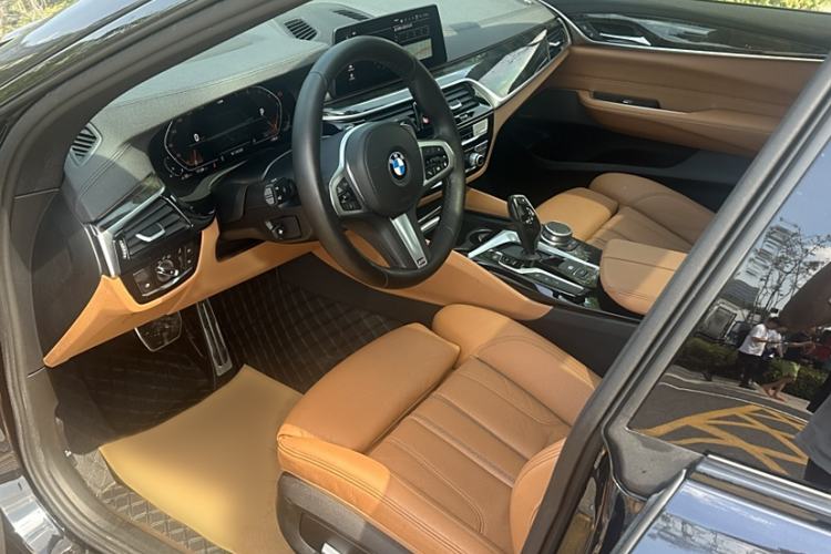 Used BMW 6 Series GT 2020 630i M Sport Package Interior 3