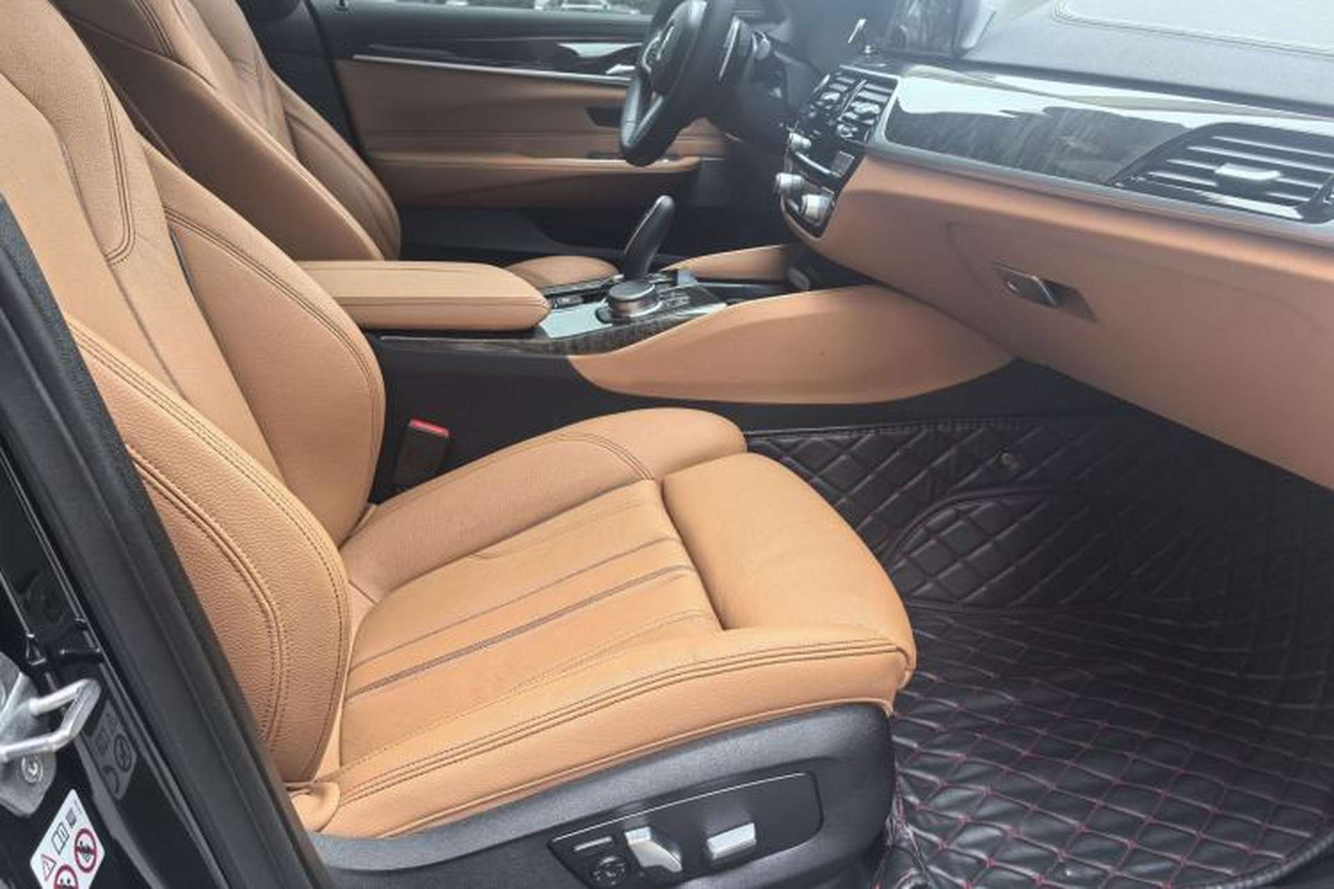 Used BMW 6 Series GT 2020 630i M Sport Package Right Front Seat