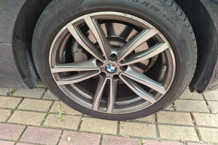 Used BMW 6 Series GT 2020 630i M Sport Package Right Front Wheel Hub