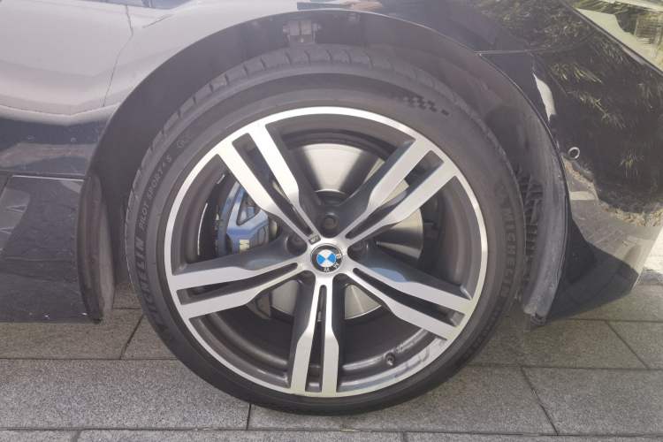 Used BMW 6 Series GT 2020 630i M Sport Touring Edition Right Front Wheel Hub