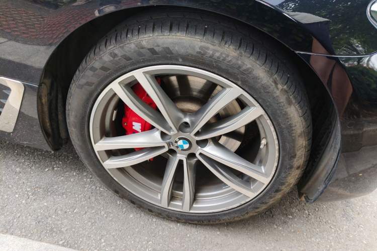 Used BMW 6 Series GT 2020 630i M Sport Package Right Front Wheel Hub