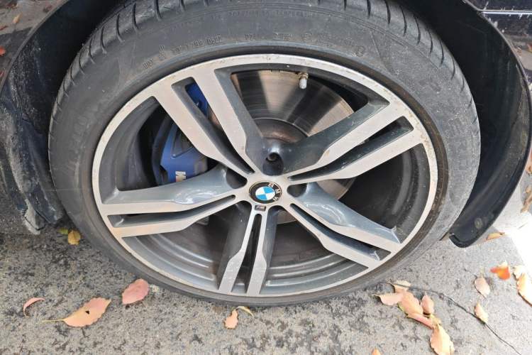 Used BMW 6 Series GT 2020 630i M Sport Touring Edition Right Front Wheel Hub