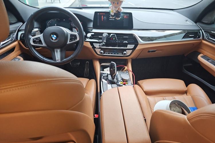Used BMW 6 Series GT 2020 630i M Sport Package Center Console